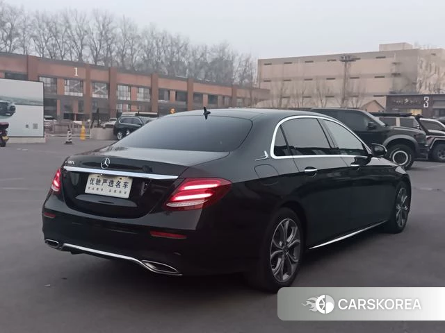 Mercedes-Benz E-class id 3857635 из Китая 21
