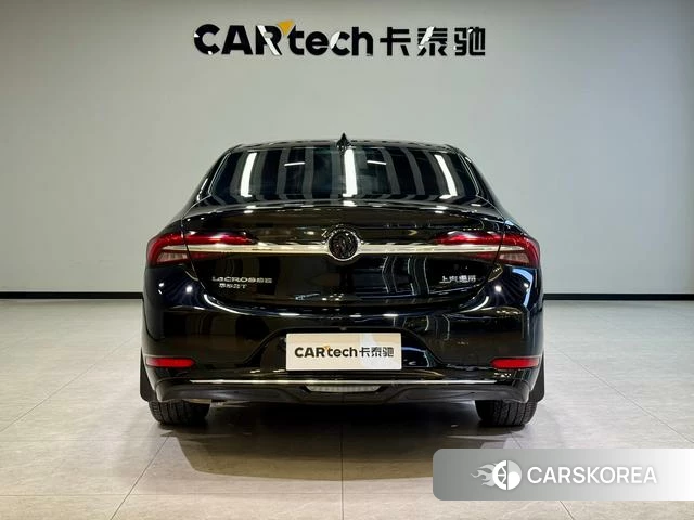 Buick Lacrosse id 3804909 из Китая 21