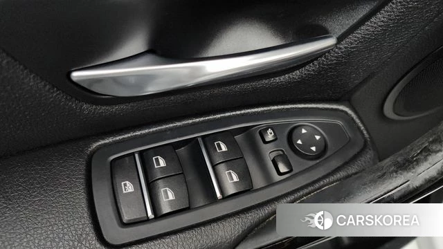 BMW 3 Series (F30) id 4882719 из Кореи 21
