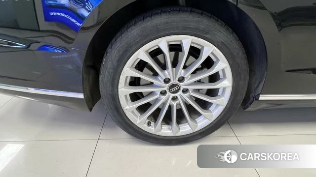 Audi A8 id 4259413 из Китая 21