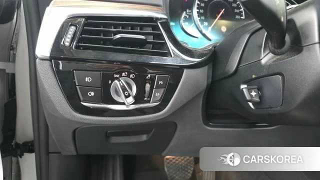 BMW 6 Series GT (G32) id 4557990 из Кореи 21