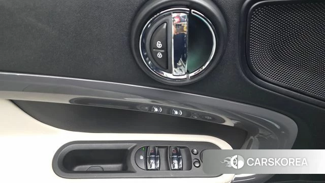 Mini Cooper S Countryman id 4595641 из Кореи 21