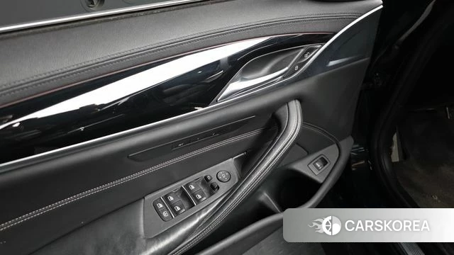 BMW 5 Series (G30) id 4286132 из Кореи 21