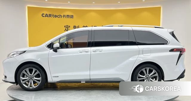 Toyota Saina id 4258444 из Китая 21