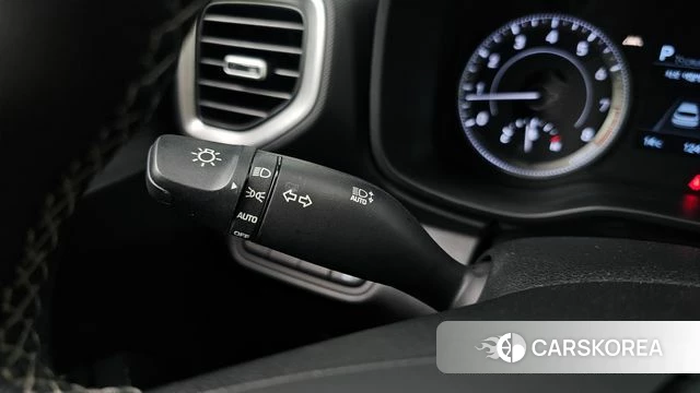 Hyundai Venue id 4202596 из Кореи 21