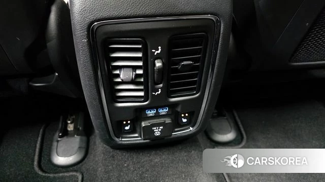 Jeep Grand Cherokee id 4283853 из Кореи 21