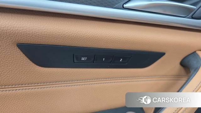 BMW 5 Series (G30) id 4834845 из Кореи 21