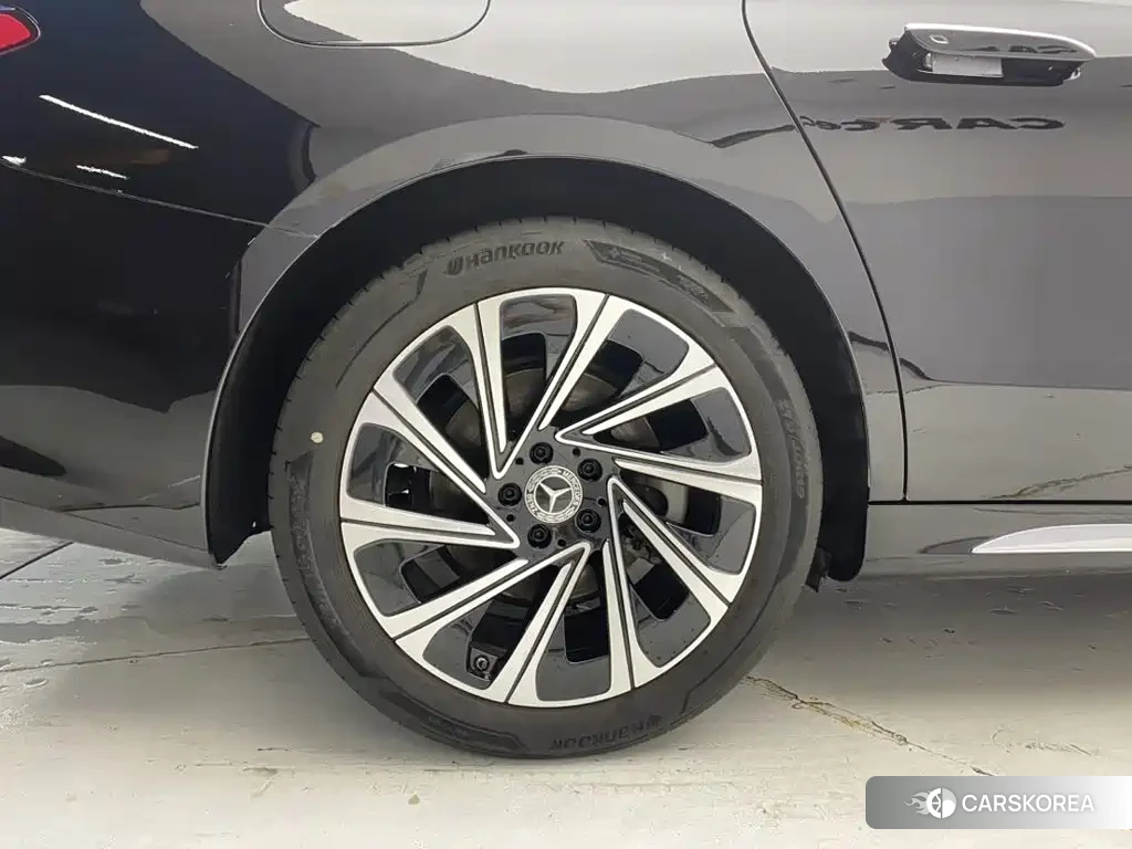 Mercedes-Benz E-Class id 4576674 из Китая 21