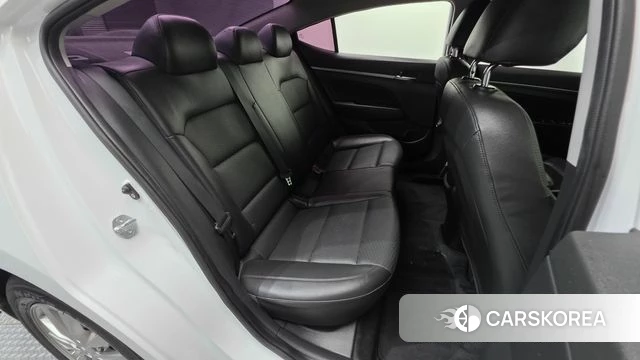 Hyundai The New Avante AD id 4574190 из Кореи 21