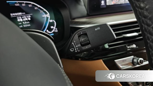 BMW 5 Series (G30) id 4855960 из Кореи 21