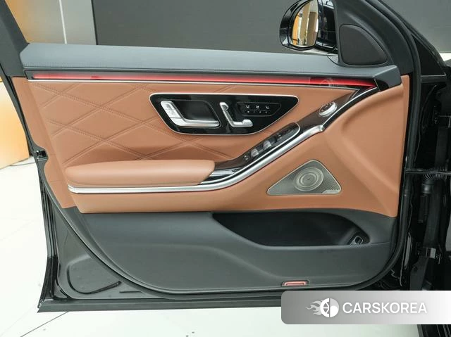 Mercedes-Benz Maybach S-class id 4358885 из Китая 21