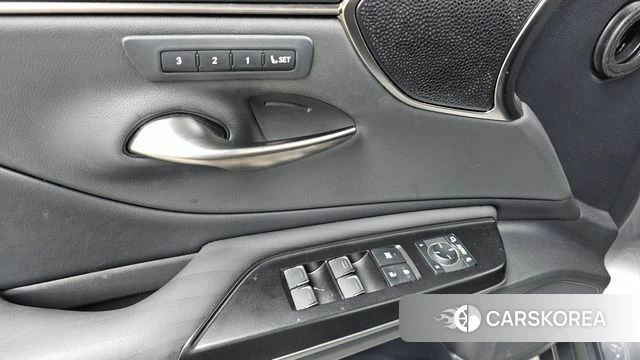 Lexus ES300h 7th generation id 4423714 из Кореи 21