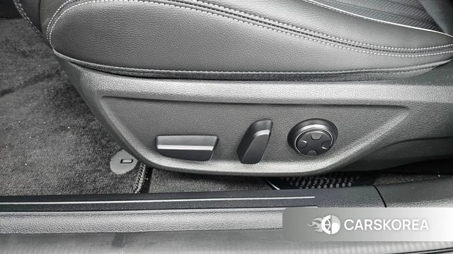Genesis The New G70 id 4607792 из Кореи 21