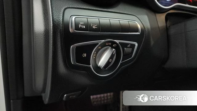 Mercedes-Benz C-Class W205 id 4605021 из Кореи 21