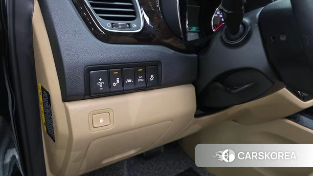 Kia The New Carnival id 4294964 из Кореи 21
