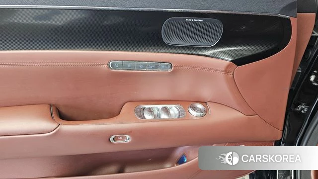 Genesis G90 (RS4) id 4763594 из Кореи 21