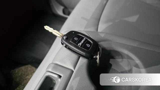Hyundai The New Grand Starex id 4501627 из Кореи 21