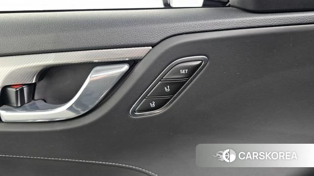 Hyundai The New Grandeur IG Hybrid id 4613670 из Кореи 21