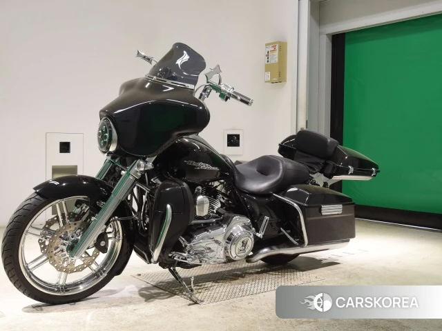 Harley-Davidson Street Glide FLHX1690 id 3947664 из Японии 21