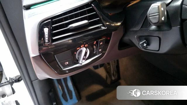 BMW 6 Series GT (G32) id 4309013 из Кореи 21