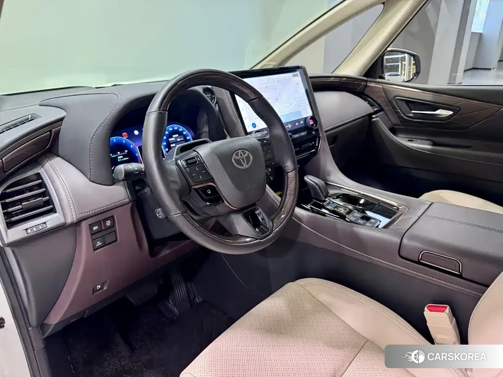 Toyota Elfa id 4649405 из Китая 22