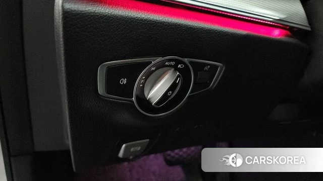 Mercedes-Benz E-Class W213 id 4620293 из Кореи 21