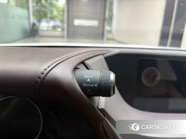 Lexus ES id 4276674 из Китая 21