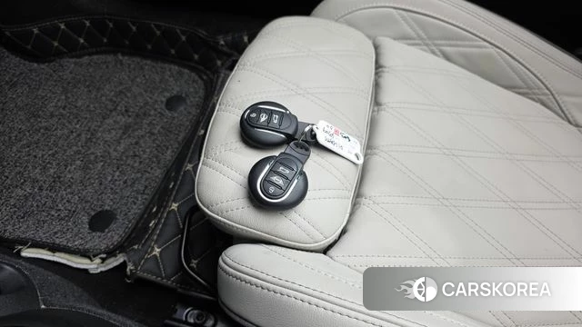 Mini Cooper S Convertible id 4711324 из Кореи 21