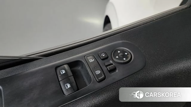 Hyundai Staria id 4899243 из Кореи 21