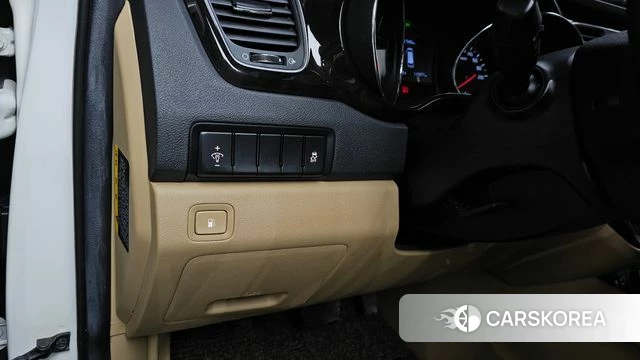 Kia The New Carnival id 4637722 из Кореи 21