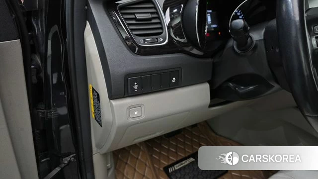 Kia The New Carnival id 4448124 из Кореи 21