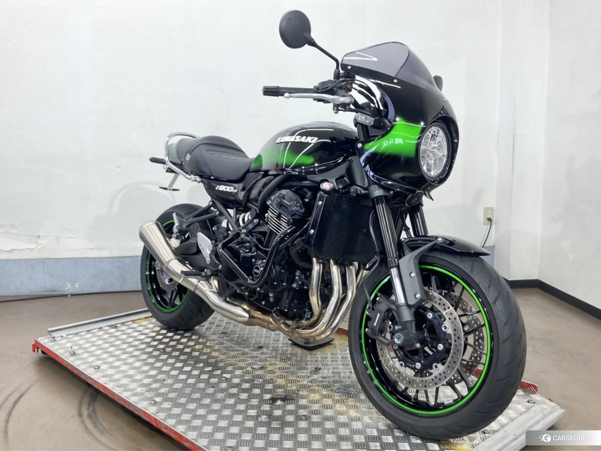 Kawasaki Z900RS CAFE id 3950487 из Японии 21
