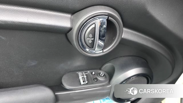 Mini Cooper id 4764699 из Кореи 21