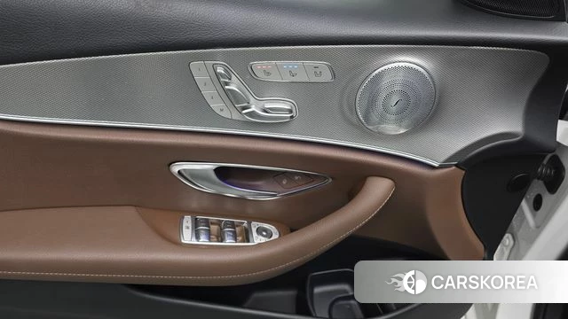 Mercedes-Benz E-Class W213 id 4605271 из Кореи 21