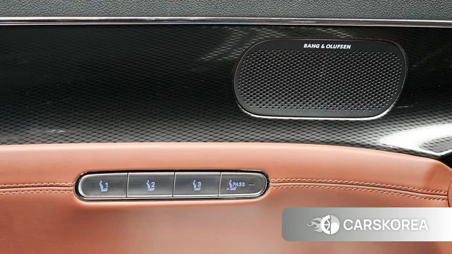 Genesis G90 (RS4) id 4415154 из Кореи 21