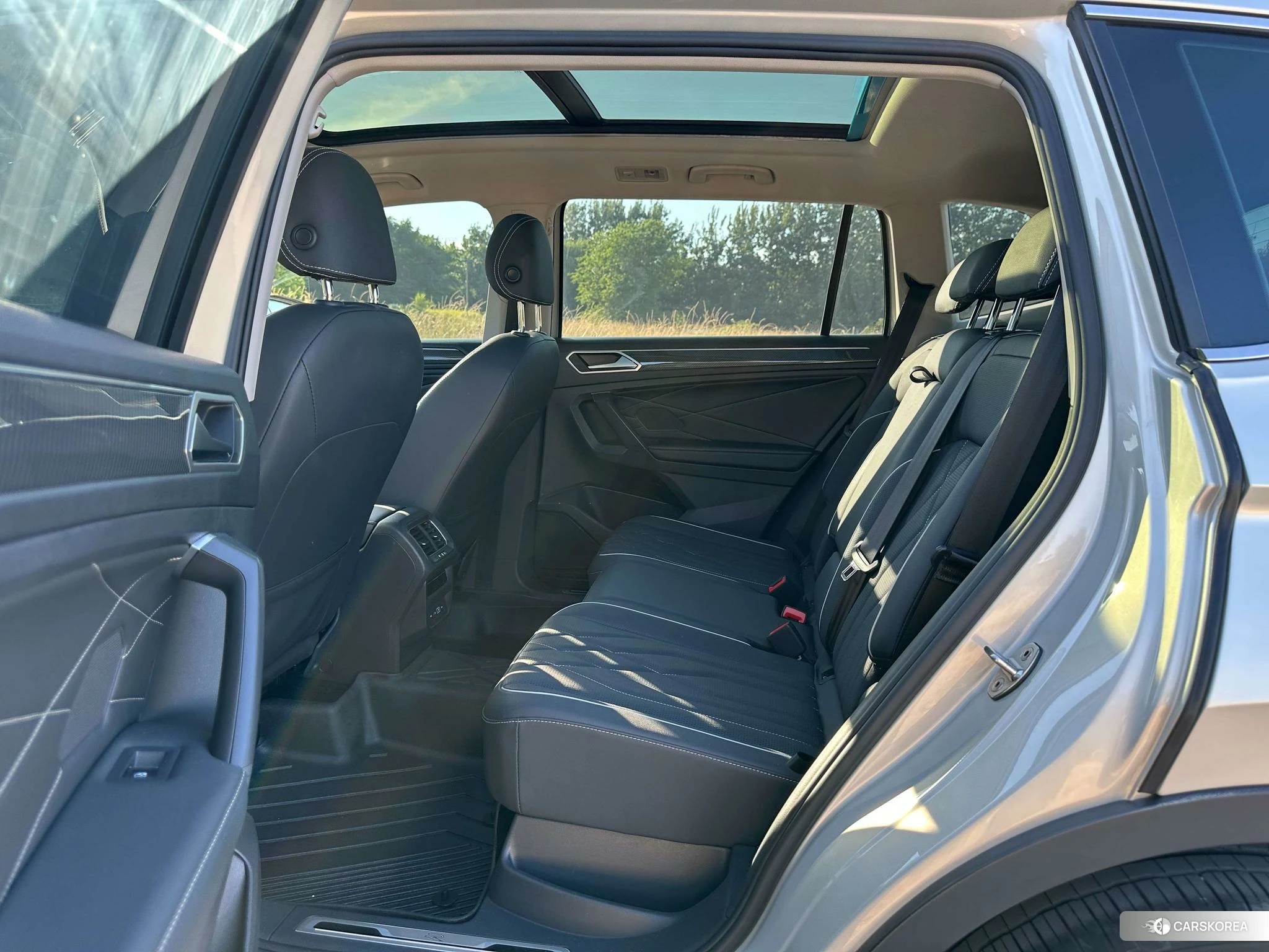 Volkswagen Tiguan L id 4441216 из Китая 21