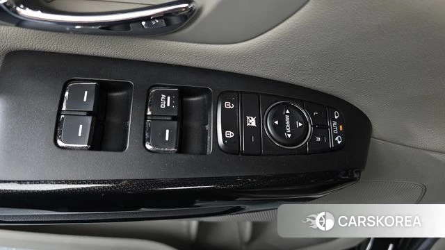 Kia All New Carnival id 4638310 из Кореи 21