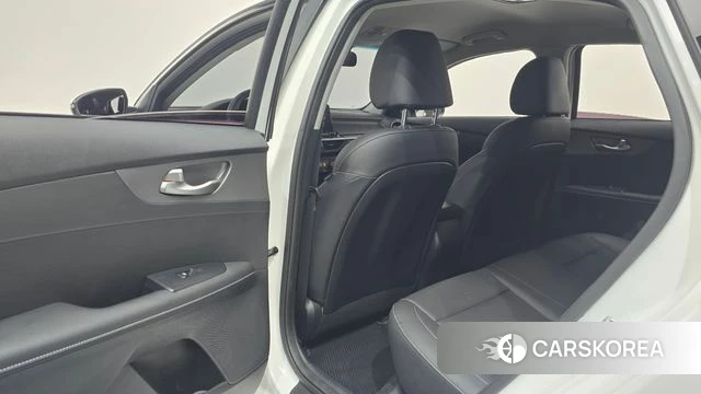 Kia Come New K3 id 4698680 из Кореи 21