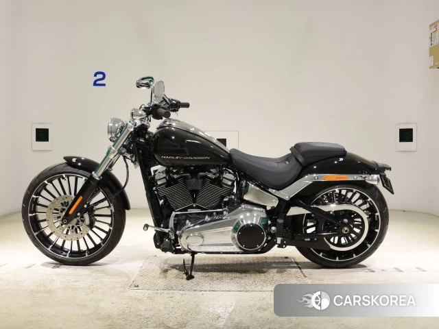 Проданный Harley-Davidson Softail Breakout FXBR 1920 2025 из Японии