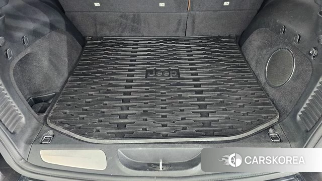 Jeep Grand Cherokee id 4293744 из Кореи 21