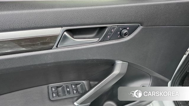 Volkswagen The New Passat id 4865432 из Кореи 21