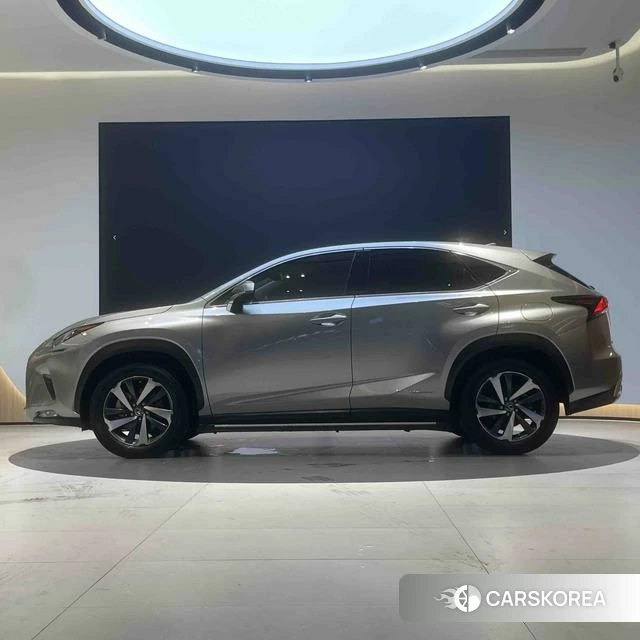 Lexus NX id 4221707 из Китая 21