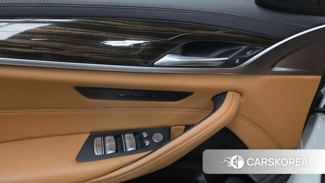 BMW 5 Series (G30) id 4726886 из Кореи 21