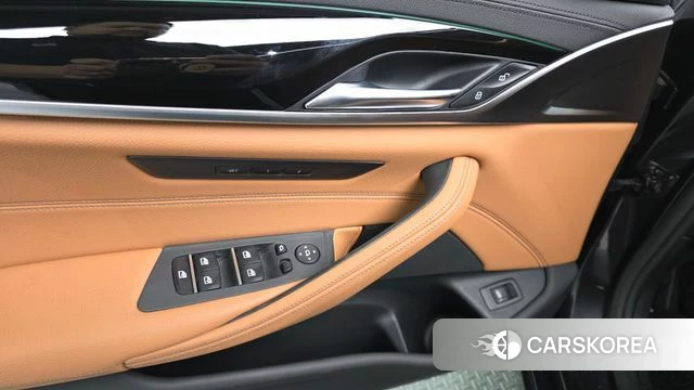 BMW 5 Series (G30) id 4530580 из Кореи 21