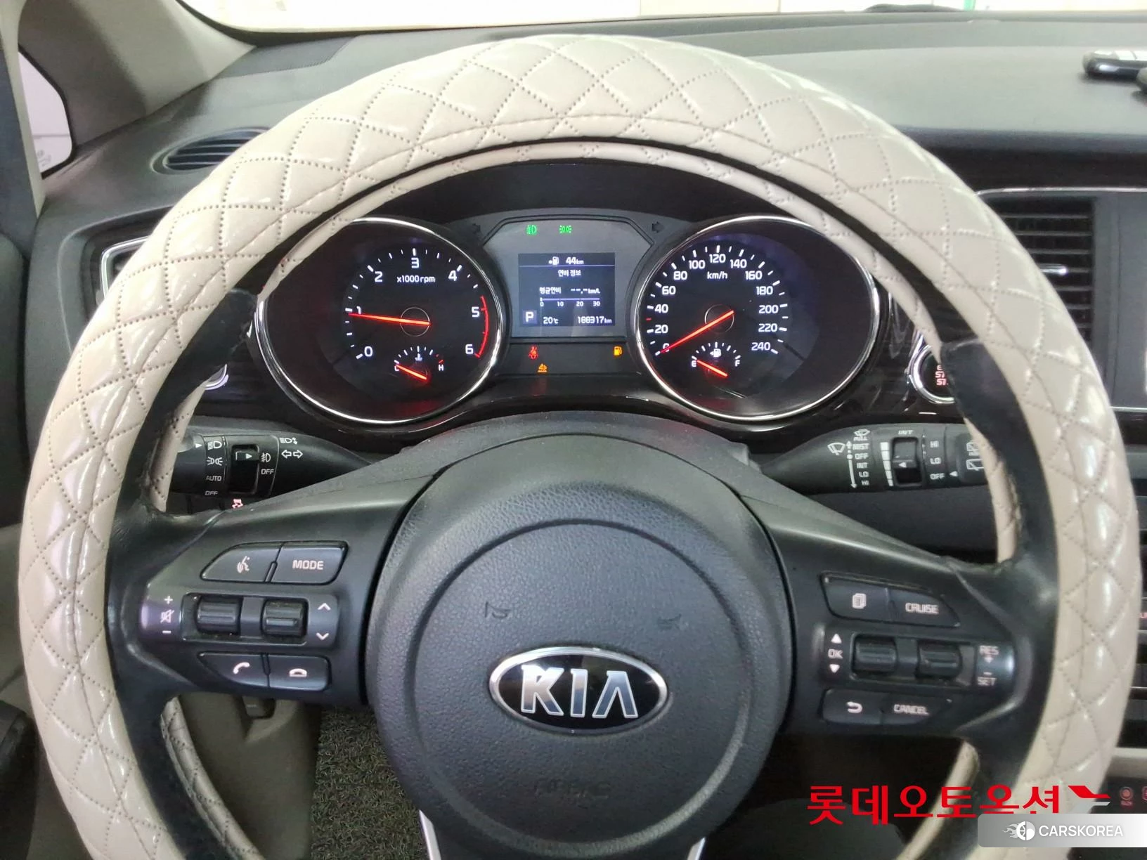Kia Carnival id 4289585 из Кореи 21