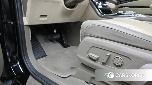 Kia Carnival 4th generation id 4302892 из Кореи 21