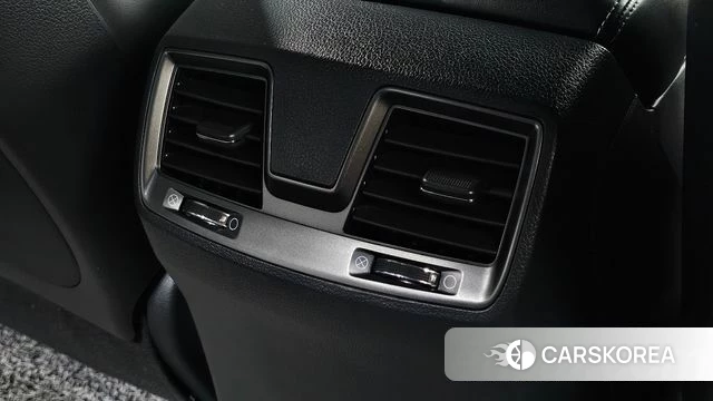 Ssangyong The New Rexton Sports Cannes id 4683048 из Кореи 21