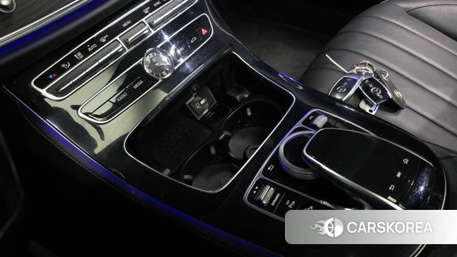 Mercedes-Benz E-Class W213 id 4849416 из Кореи 21