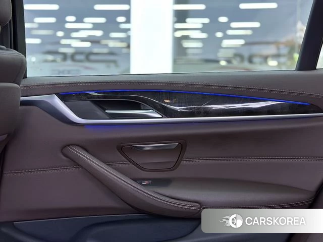 BMW 5 series id 4271703 из Китая 21