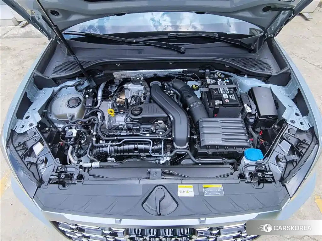 Audi Q2L id 4589109 из Китая 21